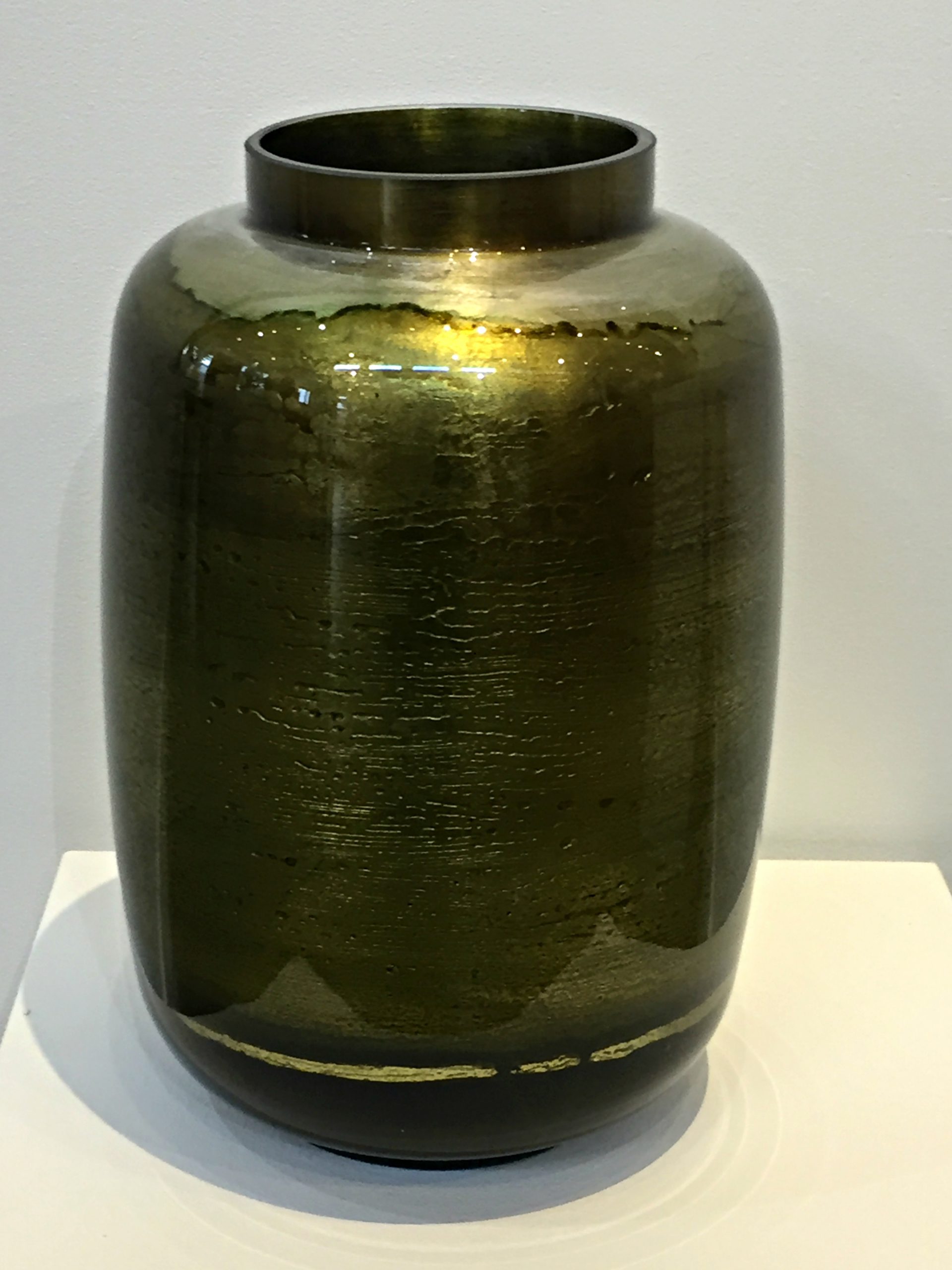 Green hand-gilded Mandarin vase by David Graff | Effusion Art Gallery + Cast Glass Studio, Invermere BC