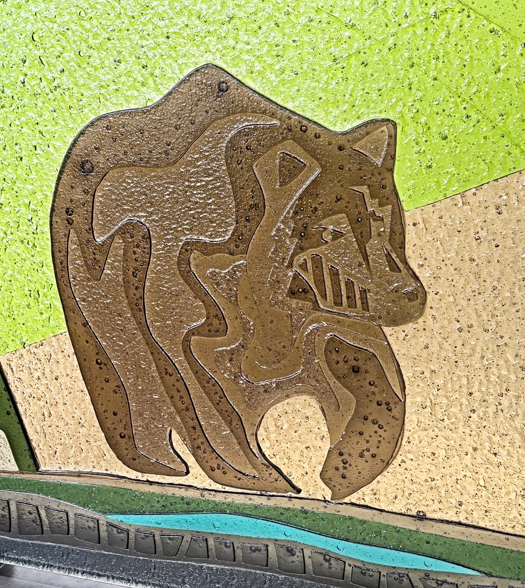 Lost in Thought, original cast glass panel  featuring a bear by Canadian artist Heather Cuell at Effusion Art Gallery in Invermere, BC.
